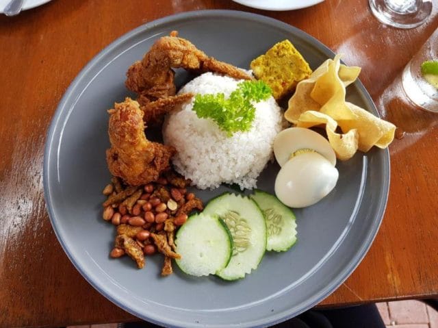 Nasi Lemak with fried chicken wings