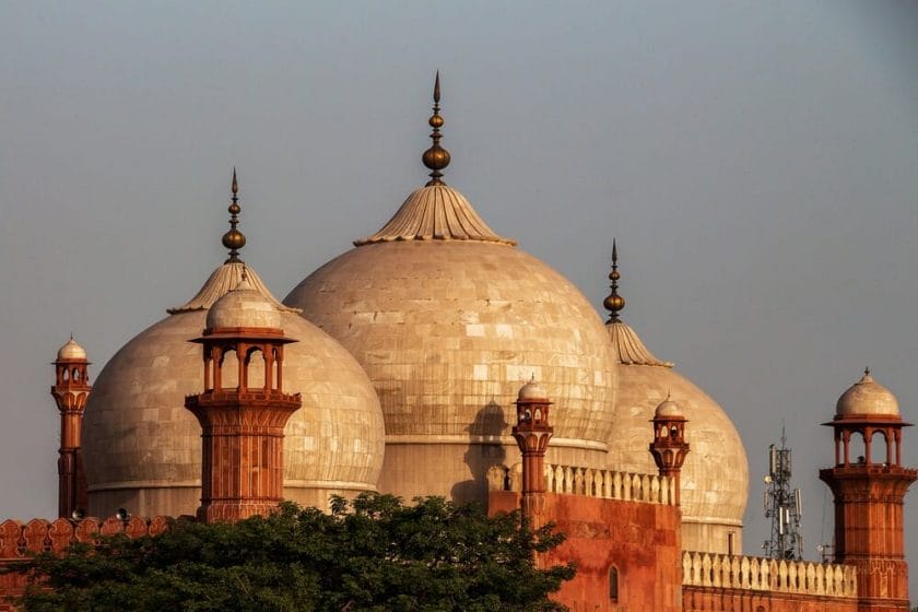 Badshahi Mosque Famous Mosques in Pakistan and their Historic Value