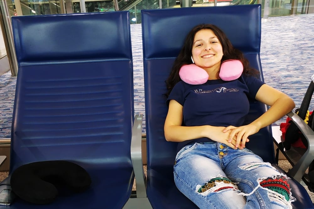 Best Travel Pillow Review Top Picks For Comfortable Sleep On The Go In